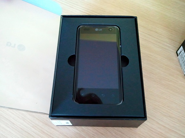 Elado lg optimus 2x maga a készülék