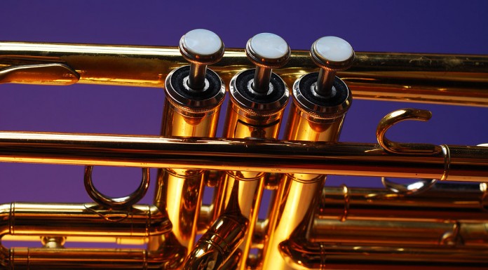 Trombitáló szomszéd Trombitáló szomszéd