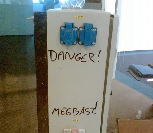 Munkavédelmi figyelmeztetés Munkavédelmi figyelmeztetés